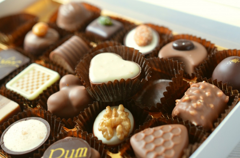 boulangerie-TANNERON-min_chocolates_food_candy_calories_nibble_chocolate_heart-782043